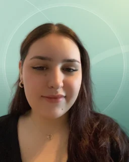 Profilfoto von Aylin aus Darmstadt. Berufswunsch: Erzieher/in. Branche: Bildung, Pädagogik.