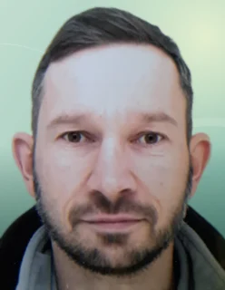 Profilfoto von Robin aus Bad Gottleuba. Berufswunsch: Abfüller/in und Fachkraft – Lagerlogistik. Branche: Logistik, Transport, Verkehr und Schutz, Ordnung, Sicherheit.