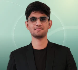 Profilfoto von Dev aus Trier. Berufswunsch: Fachlagerist/in. Branche: Kundenservice und Logistik, Transport, Verkehr.