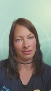 Profilfoto von Denise aus Hemer. Berufswunsch: Bürohelfer/in und Kaufmann/-frau – Büromanagement. Branche: Logistik, Transport, Verkehr und Management.