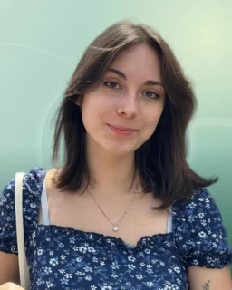 Profilfoto von Alicia aus Duisburg. Berufswunsch: Sozialarbeiter/in. Branche: Medizin, Psychologie, Pflege und Personalwesen, HR.