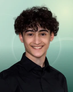 Profilfoto von Arsen. Berufswunsch: Fachinformatiker/in. Branche: Elektronik.