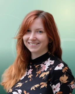 Profilfoto von Julia aus Berlin. Berufswunsch: 3D-Designer/in und Architekt/in. Branche: Bauwesen, Architektur und Design, Musik, Tanz, Schauspiel.