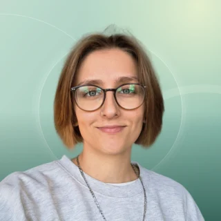 Profilfoto von Emilie aus Landau in der Pfalz. Berufswunsch: Helfer/in - Verkauf und Journalist/in. Branche: Gastronomie, Hotellerie, Tourismus und Medien, Verlag, Druck.