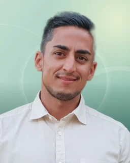Profilfoto von Ergün aus Burgdorf. Berufswunsch: Bürohelfer/in und Datenerfasser/in. Branche: Gastronomie, Hotellerie, Tourismus und Kundenservice.