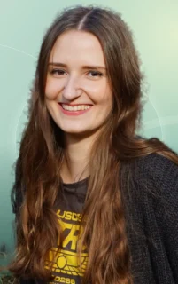 Profilfoto von Elena aus Hamburg. Berufswunsch: Arbeitsmarktorientierte/r Berater/in und Arbeitsvorbereiter/in. Branche: Bildung, Pädagogik und IT, Informatik, Programmierung.