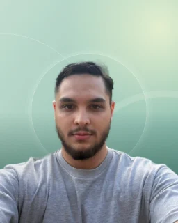 Profilfoto von Furkan aus Sindelfingen. Berufswunsch: Staplerfahrer/in. Branche: Logistik, Transport, Verkehr und Management.