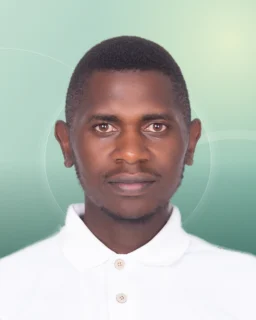 Profilfoto von Maxime aus Rinteln. Berufswunsch: Assistent/in – Maschinenbautechnik und Bauwerksmechaniker/in für Abbruch. Branche: Elektronik und Haushalt, Babysitting.
