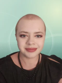 Profilfoto von Misha aus Bielefeld. Berufswunsch: Inbound-Telefonist/in und Sozialarbeiter/in. Branche: Bildung, Pädagogik und Kundenservice.