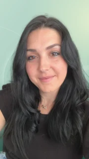 Profilfoto von Fazila aus Sindelfingen. Berufswunsch: Apotheker/in. Branche: Reinigung, Facility Management.