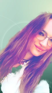 Profilfoto von Janine aus Nordhorn. Berufswunsch: Alltagshelfer/in und Callcentercontroller/in. Branche: Beratung, Consulting und Gastronomie, Hotellerie, Tourismus.