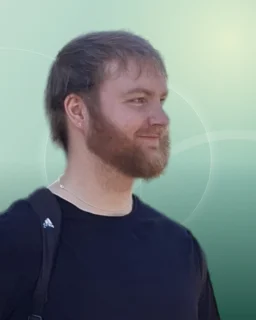 Profilfoto von Noel aus Köln. Berufswunsch: Alltagshelfer/in und Fachkraft – Lagerlogistik. Branche: Haushalt, Babysitting und Kundenservice.