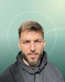 Profilfoto von Emin aus Stade. Berufswunsch: Lagerist/in. Branche: Körperpflege, Hauswirtschaft, Hygiene.