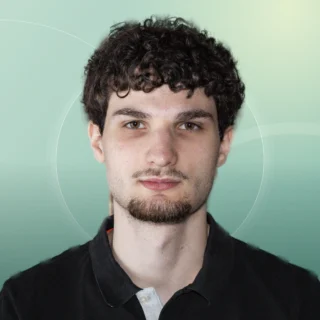 Profilfoto von Sinan aus Neu-Ulm. Berufswunsch: Bürohelfer/in und Film- und Videoeditor/in. Branche: Beratung, Consulting und Bildung, Pädagogik.