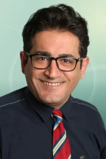 Profilfoto von Pezhman aus Düsseldorf. Berufswunsch: Fahrer/in. Branche: Elektronik.