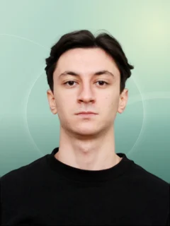 Profilfoto von Nijat aus Rüsselsheim am Main. Berufswunsch: Paketzusteller/in. Branche: Elektronik.