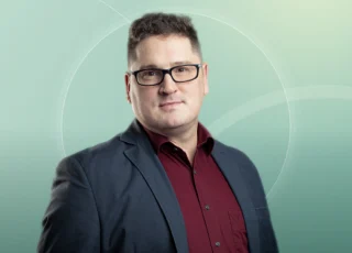Profilfoto von Viktor aus Ostfildern. Berufswunsch: Helfer/in. Branche: Metall, Maschinenbau und Produktion, Fertigung.