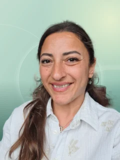Profilfoto von Hüsniye aus Duisburg. Berufswunsch: Bürohelfer/in und Personalsachbearbeiter/in. Branche: Bildung, Pädagogik und Management.