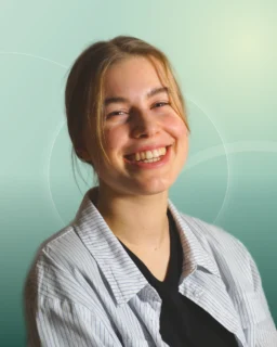 Profilfoto von Lena aus Rosenheim. Berufswunsch: Lehrer/in und Kunstpädagoge/-pädagogin. Branche: Bildung, Pädagogik und Design, Musik, Tanz, Schauspiel.