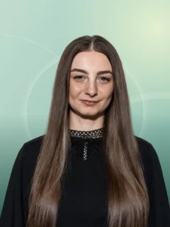 Profilfoto von Ana aus Aholming. Berufswunsch: Alltagshelfer/in und Barista. Branche: Logistik, Transport, Verkehr und Produktion, Fertigung.