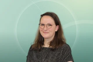 Profilfoto von Julia aus Freiberg. Berufswunsch: Kaufmann/-frau – Büromanagement. Branche: Wirtschaft, Sekretariat.
