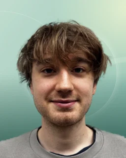 Profilfoto von Anton aus Berlin. Berufswunsch: Servicekraft. Branche: Kundenservice.