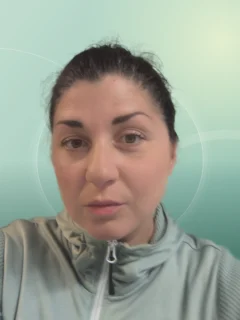 Profilfoto von Maya. Berufswunsch: Designer/in – Grafik. Branche: Landwirtschaft, Garten und Lebensmittel, Getränke.