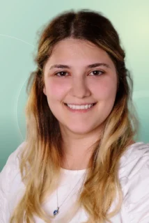 Profilfoto von Büsra aus Singen. Berufswunsch: Astronaut/in. Branche: Management.