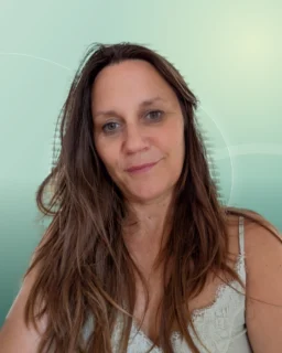 Profilfoto von Nadine aus Freiberg am Neckar. Berufswunsch: Alltagshelfer/in und Fitnessberater/in. Branche: Körperpflege, Hauswirtschaft, Hygiene und Kundenservice.