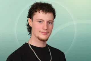 Profilfoto von Leon aus Cadolzburg. Berufswunsch: Fitnessberater/in. Branche: Logistik, Transport, Verkehr.