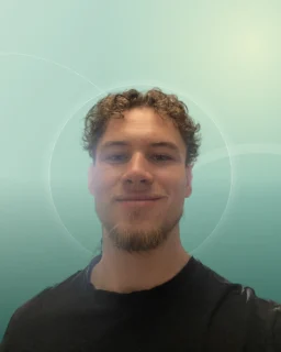 Profilfoto von Jason aus Hattersheim am Main. Berufswunsch: Fitnesstrainer/in. Branche: Kundenservice.
