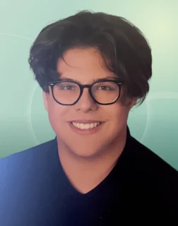 Profilfoto von Robin aus Rüsselsheim am Main. Berufswunsch: Kassierer/in. Branche: Gastronomie, Hotellerie, Tourismus und Verkauf, Handel.