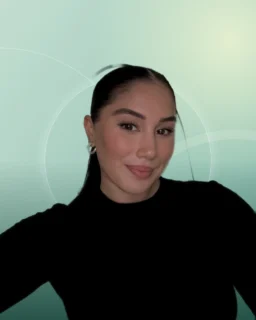Profilfoto von Betül aus Ludwigshafen am Rhein. Berufswunsch: Empfangsmitarbeiter/in. Branche: Verwaltung, Öffentlicher Dienst.
