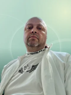 Profilfoto von Idris aus Heinsberg. Berufswunsch: Alltagshelfer/in. Branche: Gastronomie, Hotellerie, Tourismus.
