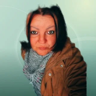 Profilfoto von Stefanie aus Atlantic Ocean. Berufswunsch: Kundenservice Mitarbeiter/in. Branche: Kundenservice.