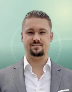 Profilfoto von Tom aus Pattensen. Berufswunsch: Hotelempfang/-rezeption. Branche: Gastronomie, Hotellerie, Tourismus.