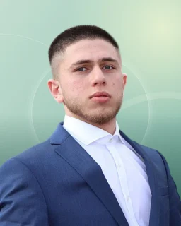 Profilfoto von Manaf aus Eisenach. Berufswunsch: Maschinen- und Anlagenführer/in und Schutz-und Sicherheitsfachkraft. Branche: Produktion, Fertigung.