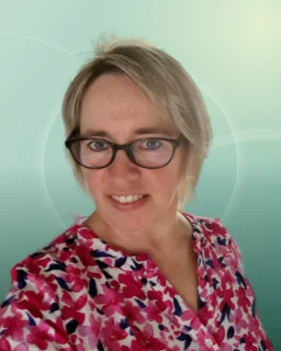 Profilfoto von Nadine aus Meißen. Berufswunsch: Kaufmann/-frau – Büromanagement. Branche: Events, Messen, Promotion und Finanzen, Buchhaltung.