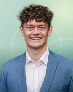 Profilfoto von Jakob aus München. Berufswunsch: Auf- & Abbauhelfer/in und Automobil-Serviceberater/in. Branche: Beratung, Consulting.