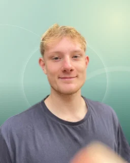 Profilfoto von Tim aus Rheda-Wiedenbrück. Berufswunsch: Erzieher/in. Branche: Bildung, Pädagogik.