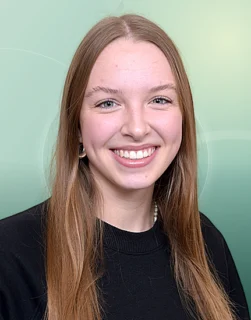 Profilfoto von Lina aus Groß-Gerau. Berufswunsch: Babysitter/in und Barkeeper/in. Branche: Gastronomie, Hotellerie, Tourismus und Haushalt, Babysitting.