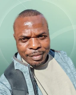 Profilfoto von Lazarus aus Göttingen. Berufswunsch: Agrarbiologe/-biologin und Aus­ und Weiterbildungspädagoge/­ pädagogin. Branche: Gastronomie, Hotellerie, Tourismus und Landwirtschaft, Garten.