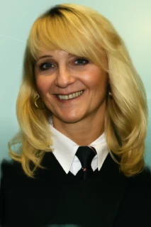 Profilfoto von Irina aus Leverkusen. Berufswunsch: Schutz-und Sicherheitsfachkraft. Branche: Schutz, Ordnung, Sicherheit.