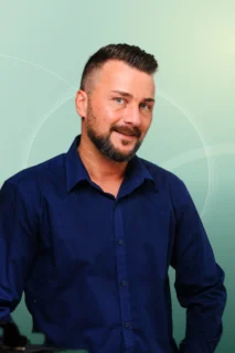 Profilfoto von Sven aus Homburg. Berufswunsch: Fachkraft – Lagerlogistik und Fachkraft – Logistik/Materialwirtschaft. Branche: Logistik, Transport, Verkehr und Personalwesen, HR.