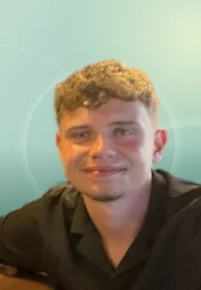 Profilfoto von Noah aus Göttingen. Berufswunsch: Bauhelfer/in und Inventurhelfer/in. Branche: Events, Messen, Promotion und Gastronomie, Hotellerie, Tourismus.