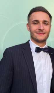 Profilfoto von Luca-Marc aus Bad Abbach. Berufswunsch: Logistiker/in. Branche: Logistik, Transport, Verkehr und Projektmanagement.