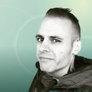 Profilfoto von Alexander aus Hamburg. Berufswunsch: Gepäckabfertiger/in, Ramp Agent, Flugzeugabfertiger/-in. Branche: Logistik, Transport, Verkehr.