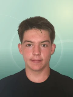 Profilfoto von Luis aus Pettendorf. Berufswunsch: Elektroanlagenmonteur/in. Branche: Produktion, Fertigung.