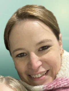 Profilfoto von Kirsten aus Syke. Berufswunsch: Empfangsmitarbeiter/in. Branche: Events, Messen, Promotion und Gastronomie, Hotellerie, Tourismus.