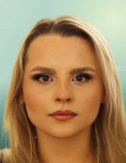 Profilfoto von Wiktoria aus Berlin. Berufswunsch: Moderator/in. Branche: Bildung, Pädagogik und Design, Musik, Tanz, Schauspiel.